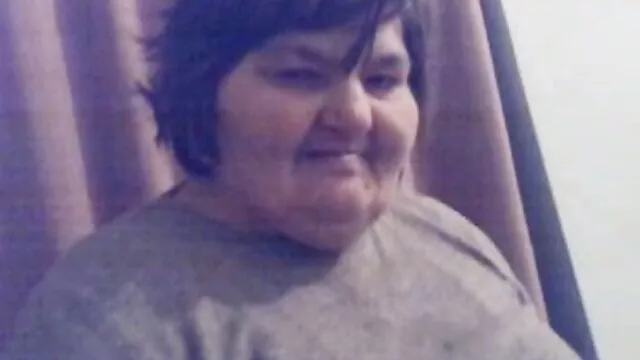 若い赤毛、いたずら、愛の中でタイトな