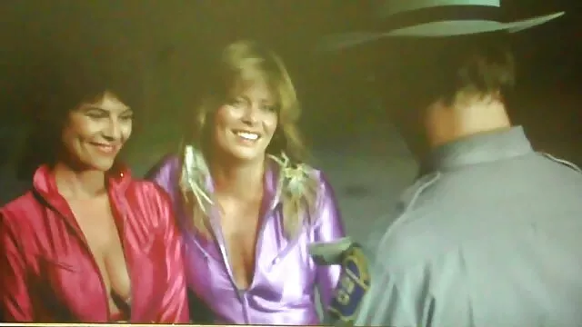 若いラテンのふしだらな女は、彼のために人と妹に挑戦します。 可愛い 子 と エッチ 動画