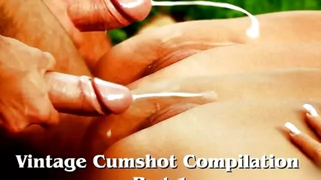 荒い男はセックスの会話で女の子の入れ墨のお尻をファックします。 女の子 セックス 無料 動画