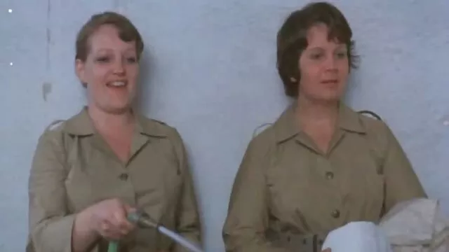 サマンサは絶望的で、良いとハードセックスを求めて永続的です。 女の子 エッチ アニメ