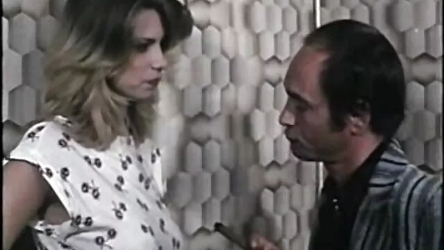 自家製ビデオの若いブルネット楽しむorgasmながらmasturbating 女の子 無料 エッチ